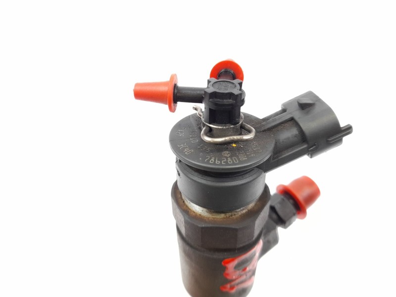 Recambio de inyector para citroen c3 1.4 hdi premier referencia OEM IAM 786280  0445110135