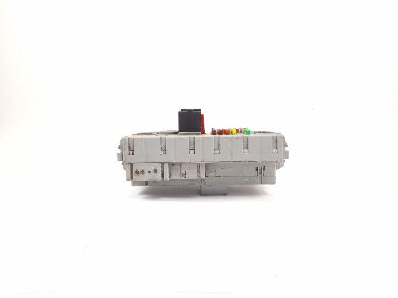 Recambio de caja reles / fusibles para citroen jumper furgon 2.2hdi 120 referencia OEM IAM 406626  