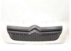 Recambio de rejilla delantera para citroen jumper furgon 2.2hdi 120 referencia OEM IAM 1308069070  