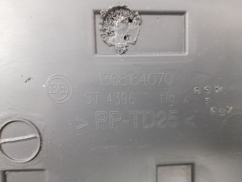 Recambio de moldura para citroen jumper furgon 2.2hdi 120 referencia OEM IAM 1308164070  