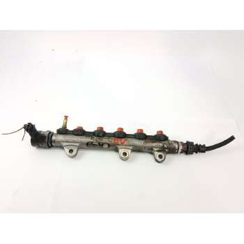 RAMPA INYECTORA 8200842432 