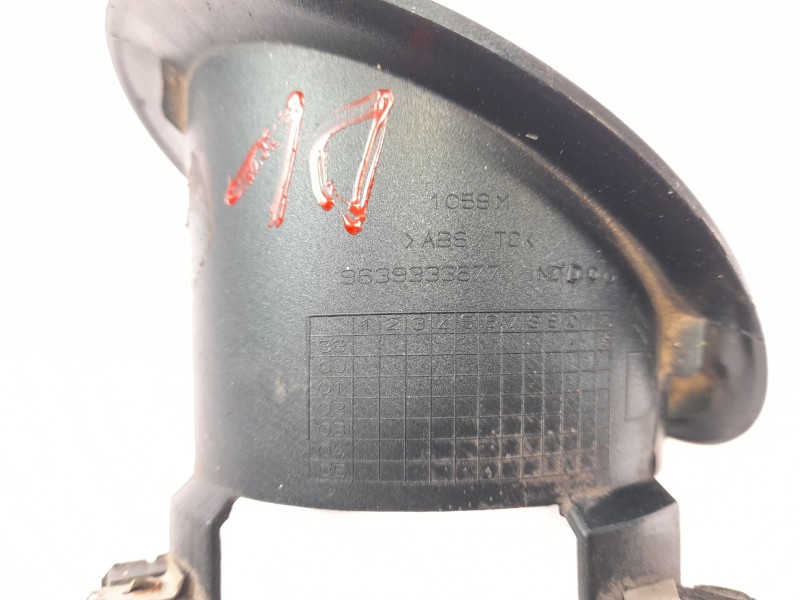 Recambio de moldura para citroen xsara picasso (n68) 2.0 hdi referencia OEM IAM 9639333677  
