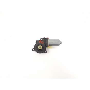 MOTOR ELEVALUNAS DELANTERO DERECHO 0130821939 
