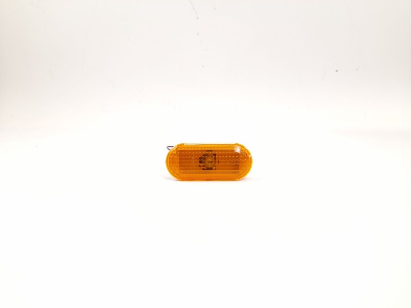 Recambio de piloto lateral derecho para ford fusion (cbk) ambiente referencia OEM IAM 2S6A13K354AD  