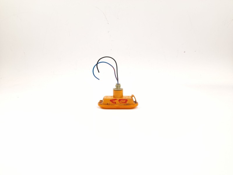 Recambio de piloto lateral derecho para ford fusion (cbk) ambiente referencia OEM IAM 2S6A13K354AD  