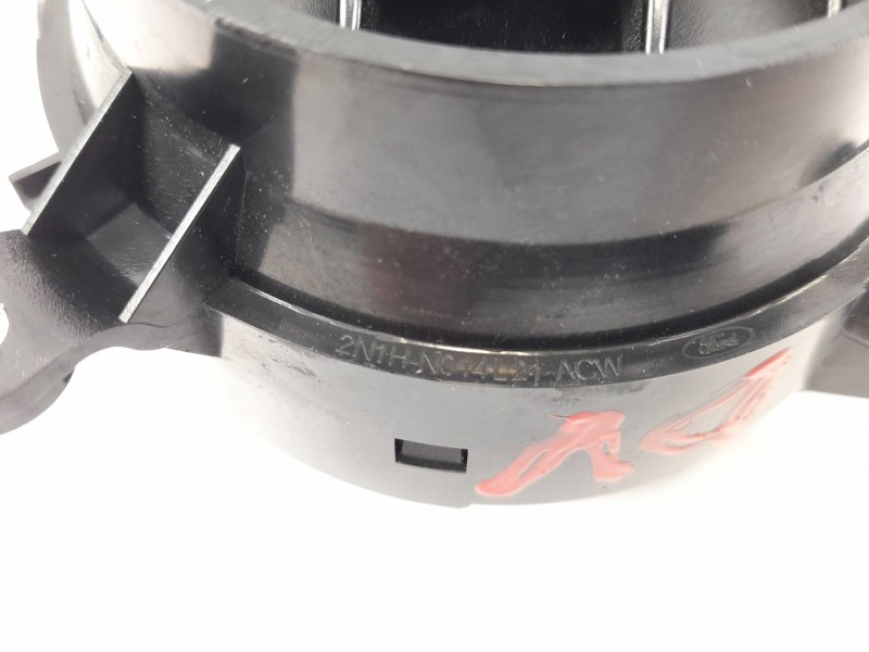 Recambio de rejilla del aire delantera central para ford fusion (cbk) ambiente referencia OEM IAM 2N1HN014L21ACW  4661004
