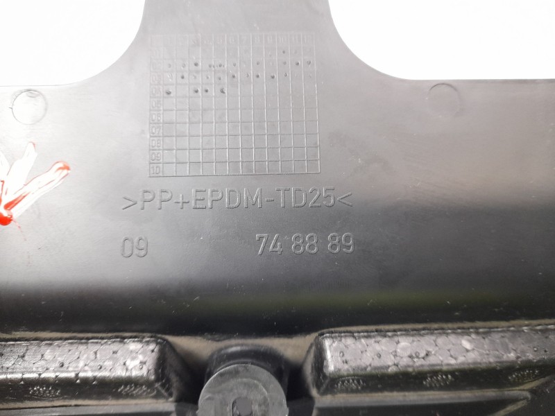 Recambio de moldura para ford fusion (cbk) ambiente referencia OEM IAM 748889  