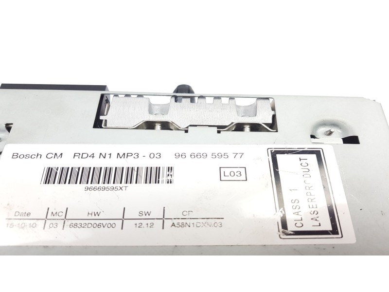 Recambio de sistema audio / radio cd para peugeot 3008 1.6 hdi fap referencia OEM IAM 9666959577 96669595XT 