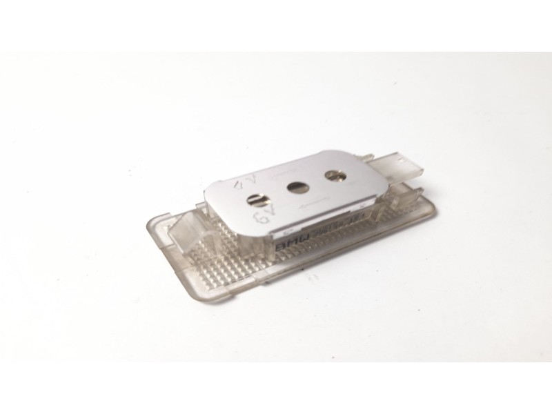 Recambio de luz interior para bmw serie 3 touring (e46) 320d referencia OEM IAM 63318360588  