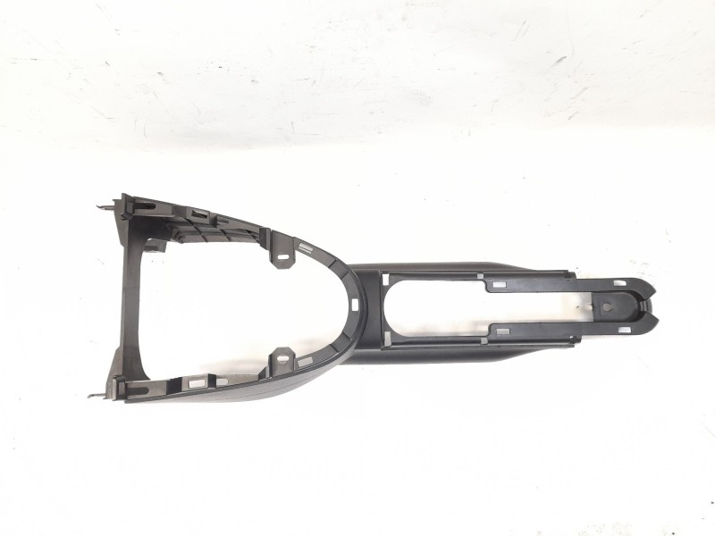 Recambio de consola central para ford fusion (cbk) ambiente referencia OEM IAM 2S6XA045B55A  