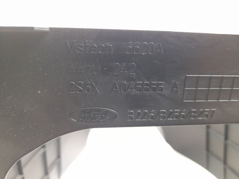 Recambio de consola central para ford fusion (cbk) ambiente referencia OEM IAM 2S6XA045B55A  