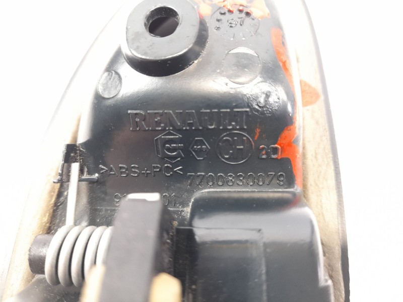 Recambio de maneta interior delantera derecha para renault kangoo 1.2 i referencia OEM IAM 7700830079  91127101