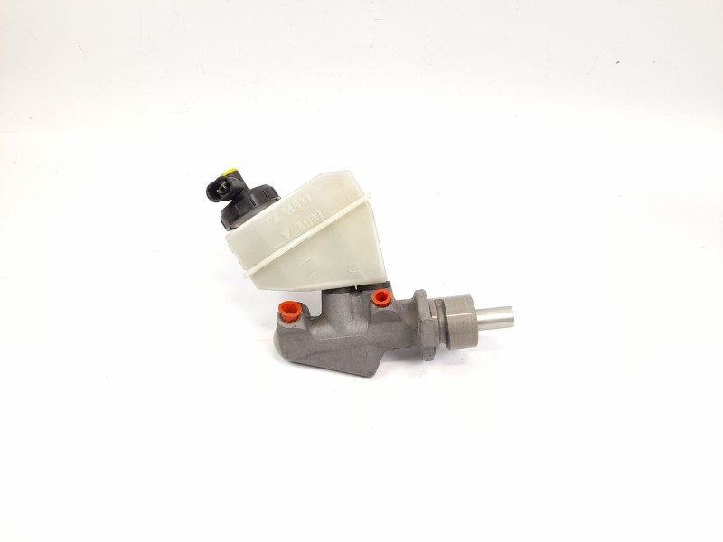 Recambio de bomba freno para renault kangoo 1.2 i referencia OEM IAM 7700417649  310027