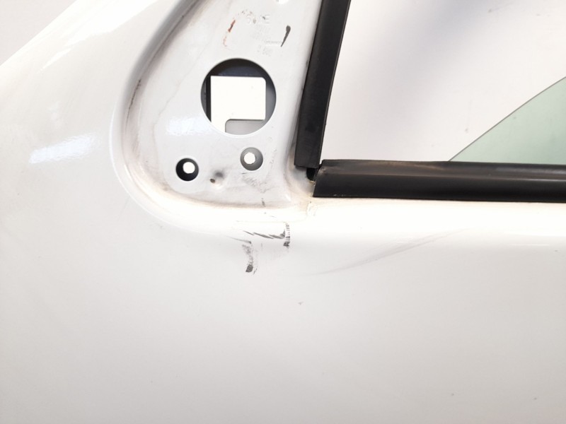 Recambio de puerta delantera izquierda para renault kangoo 1.2 i referencia OEM IAM   