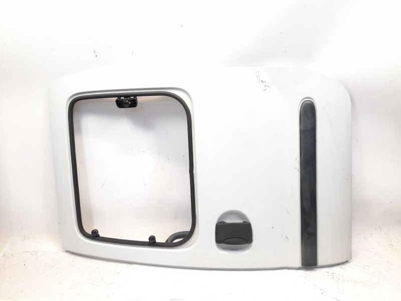 Recambio de puerta lateral corredera izquierda para renault kangoo 1.2 i referencia OEM IAM   