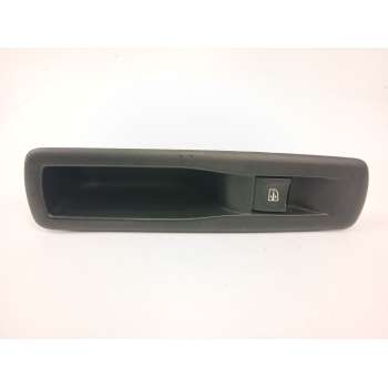 MANDO ELEVALUNAS TRASERO IZQUIERDO 829500004R 