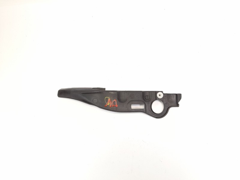 Recambio de moldura para renault kangoo 1.2 i referencia OEM IAM 7700304883  