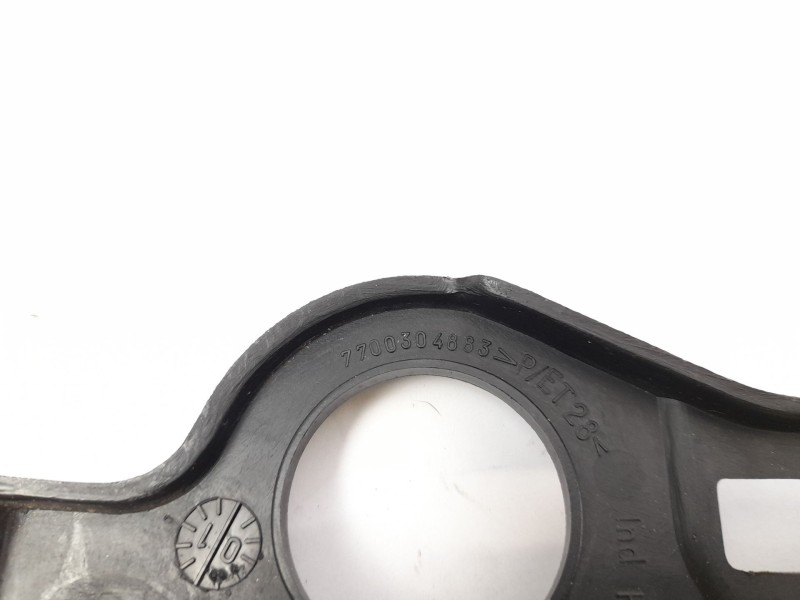 Recambio de moldura para renault kangoo 1.2 i referencia OEM IAM 7700304883  