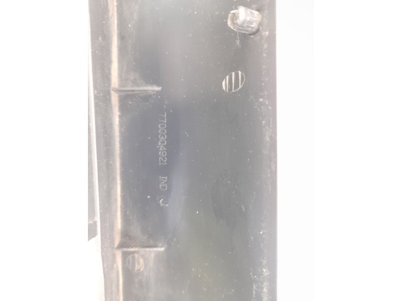 Recambio de moldura para renault kangoo 1.2 i referencia OEM IAM 7700304921  