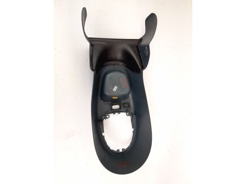 Recambio de consola central para renault kangoo 1.2 i referencia OEM IAM 8200061125  8200039735