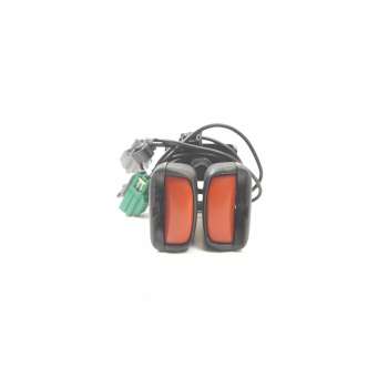 ENGANCHE CINTURON SEGURIDAD TRASERO DERECHO 30780808 