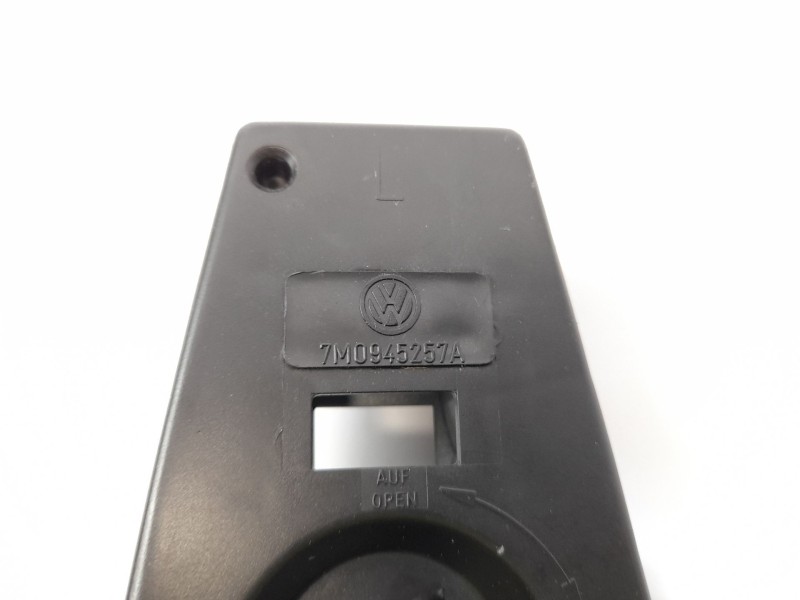 Recambio de portalamparas para volkswagen sharan (7m8) 1.9 tdi referencia OEM IAM 7M0945257A  962603