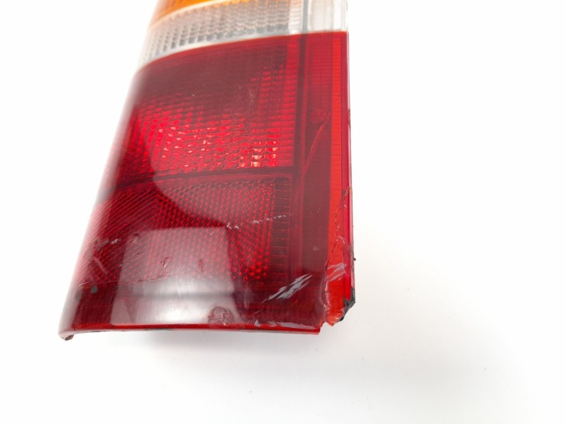 Recambio de piloto trasero izquierdo para ford courier pick-up 1.8 d referencia OEM IAM   