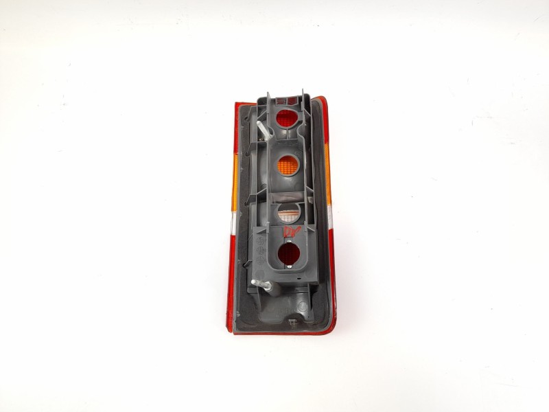 Recambio de piloto trasero izquierdo para ford courier pick-up 1.8 d referencia OEM IAM   