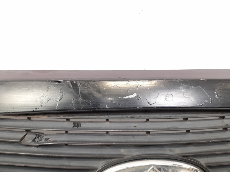Recambio de rejilla delantera para ford courier pick-up 1.8 d referencia OEM IAM 96FB8A133  