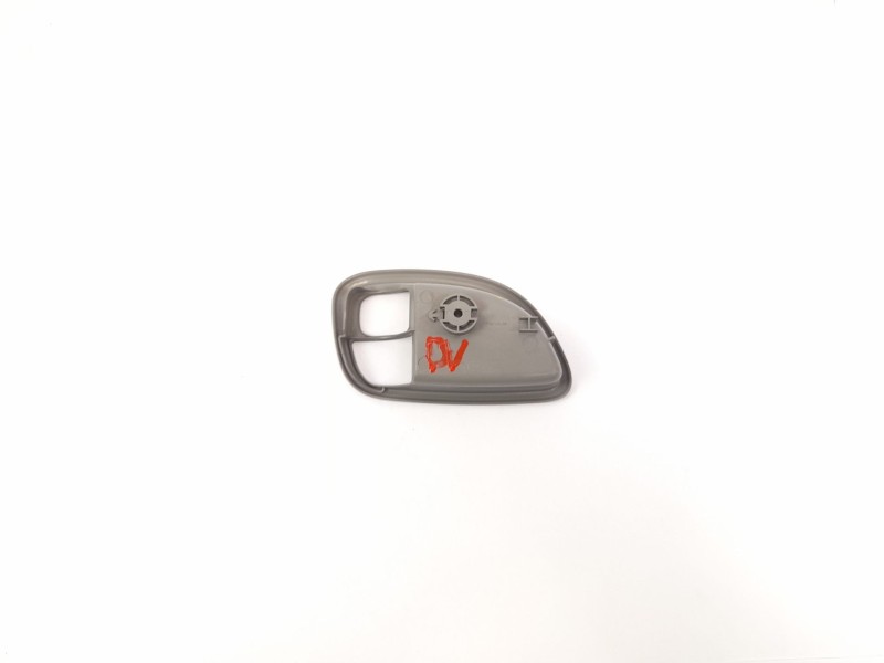 Recambio de moldura para kia carens iii monospace un 2.0 crdi referencia OEM IAM 826211D000  