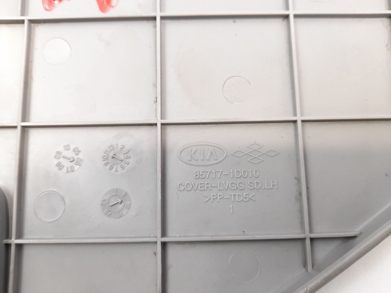 Recambio de moldura para kia carens iii monospace un 2.0 crdi referencia OEM IAM 857171D010  