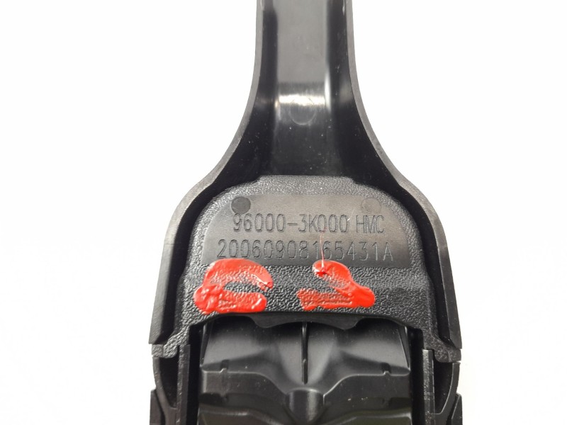 Recambio de sensor para kia carens iii monospace un 2.0 crdi referencia OEM IAM 960003K000HMC  