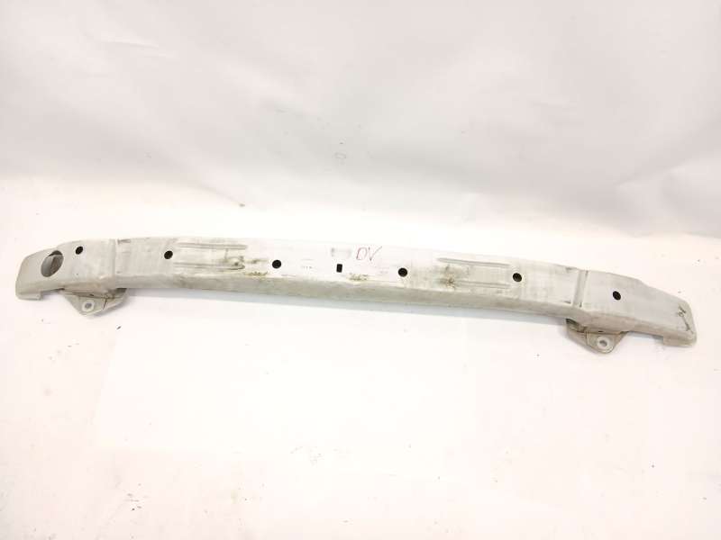 REFUERZO PARAGOLPES DELANTERO 8200189647E 