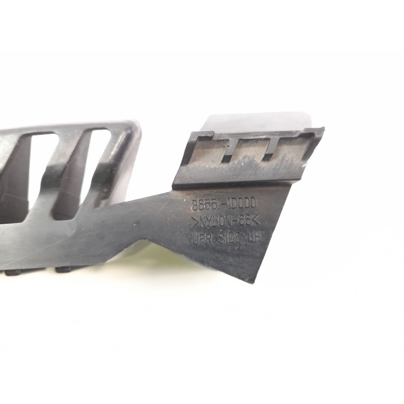 Recambio de soporte faro izquierdo para kia carens iii monospace un 2.0 crdi referencia OEM IAM 865511D000  