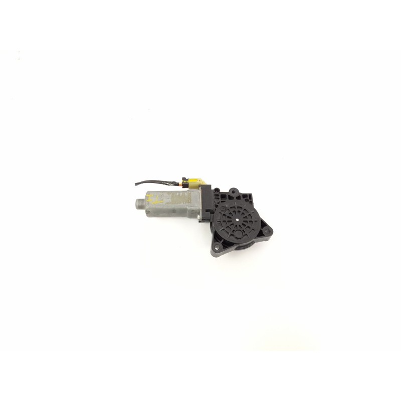 Recambio de motor elevalunas trasero izquierdo para kia carens iii monospace un 2.0 crdi referencia OEM IAM   
