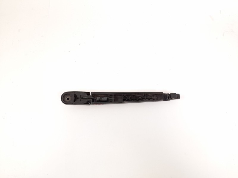 Recambio de brazo limpia trasero para kia carens iii monospace un 2.0 crdi referencia OEM IAM   