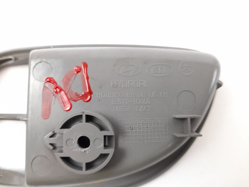 Recambio de moldura para kia carens iii monospace un 2.0 crdi referencia OEM IAM 836111D000  