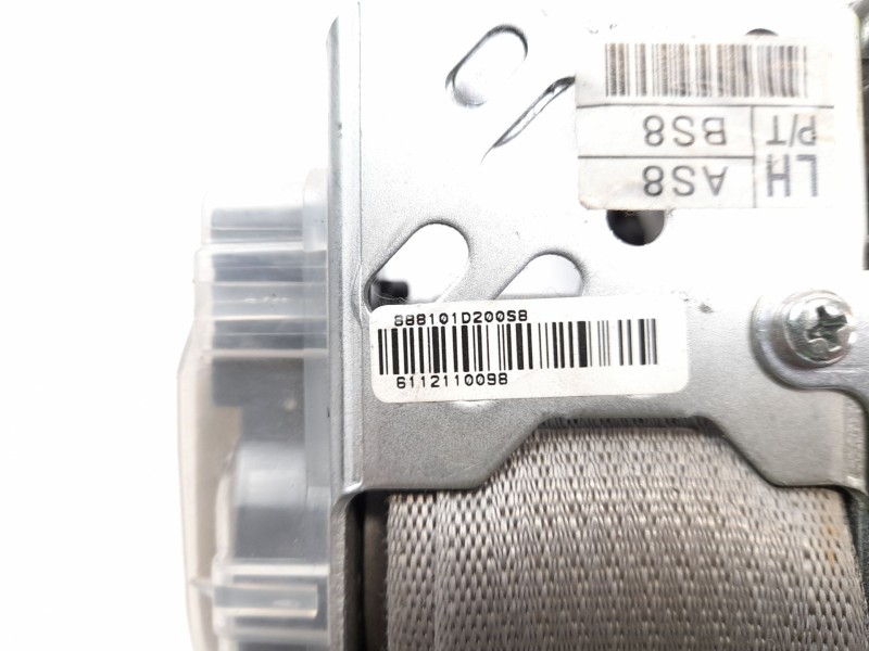 Recambio de cinturon seguridad delantero izquierdo para kia carens iii monospace un 2.0 crdi referencia OEM IAM 888101D200  