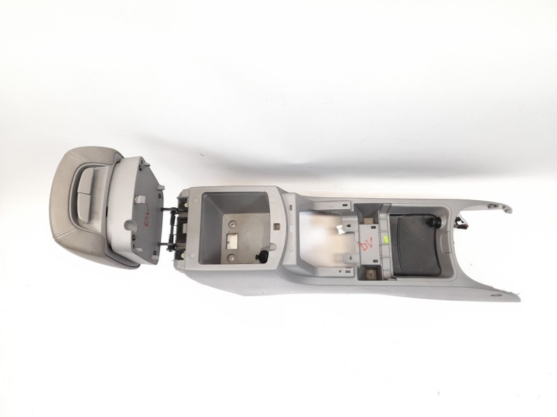 Recambio de consola central para kia carens iii monospace un 2.0 crdi referencia OEM IAM 846201D000  