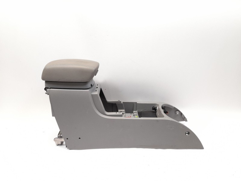 Recambio de consola central para kia carens iii monospace un 2.0 crdi referencia OEM IAM 846201D000  