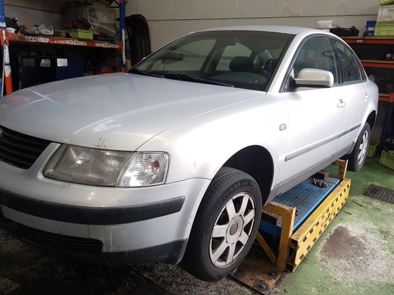 volkswagen passat berlina (3b2) del año 1998