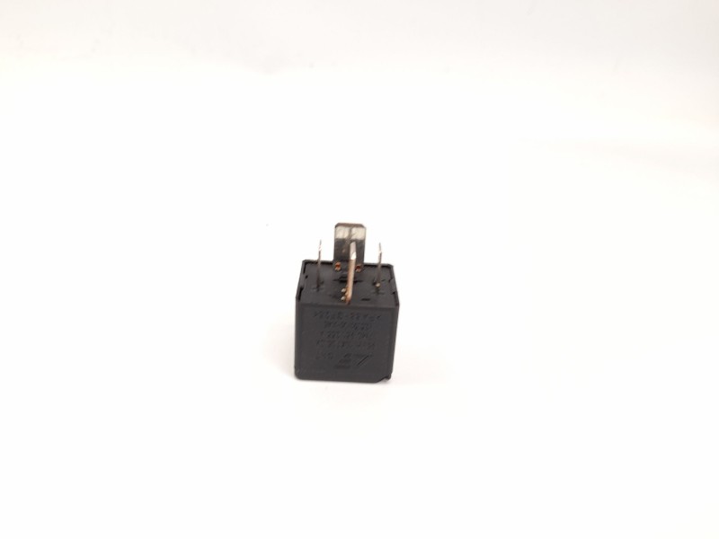 Recambio de rele para audi tt (8n3/8n9) 1.8 t coupe (132kw) referencia OEM IAM 7M0951253A V23136J6X45 95VW10K705CA