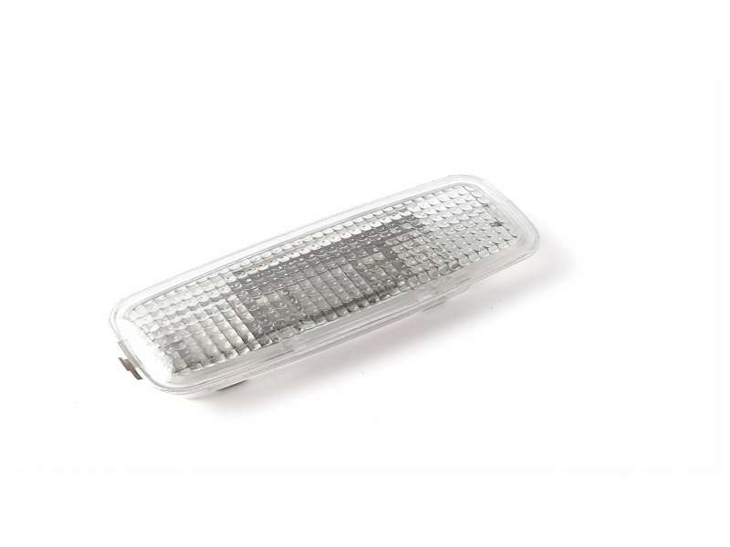 LUZ INTERIOR 8L0947105A 
