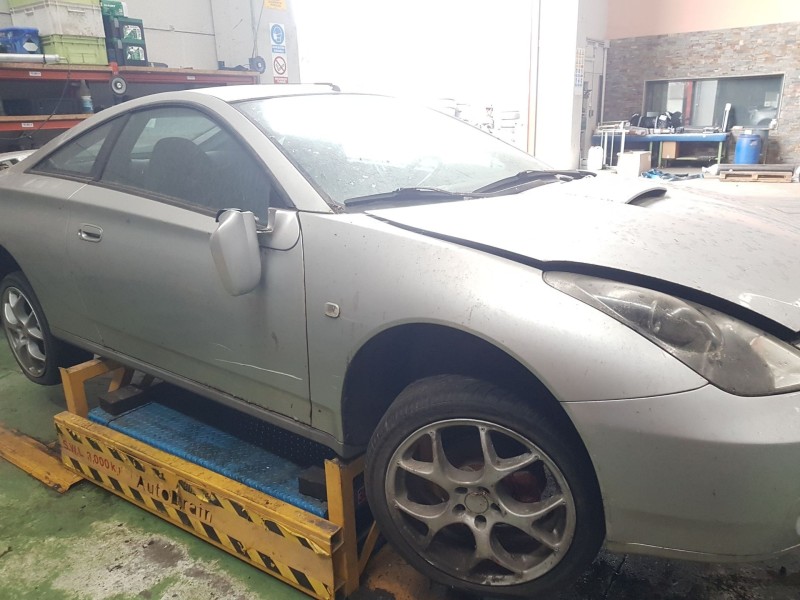 toyota celica (t23) del año 1999