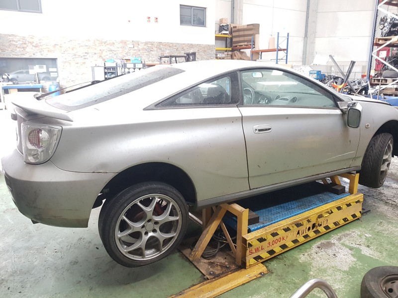 toyota celica (t23) del año 1999