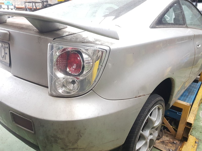 toyota celica (t23) del año 1999