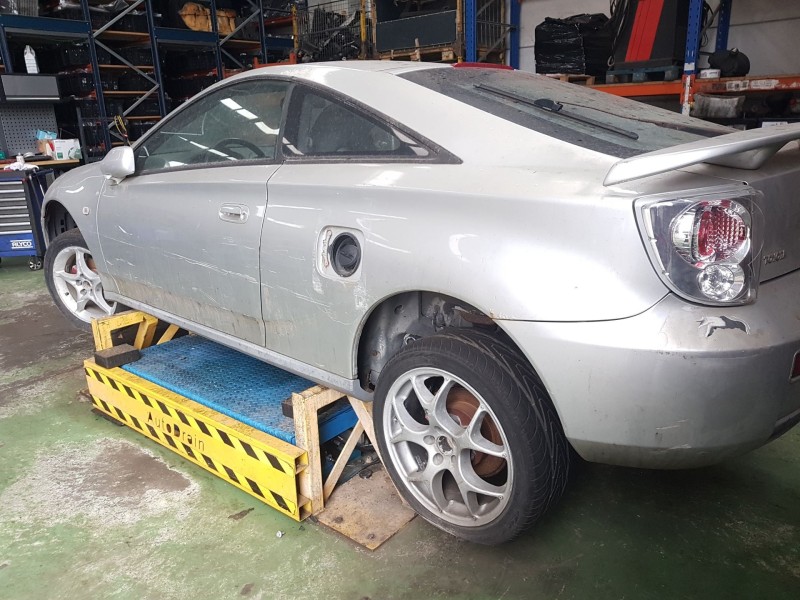 toyota celica (t23) del año 1999