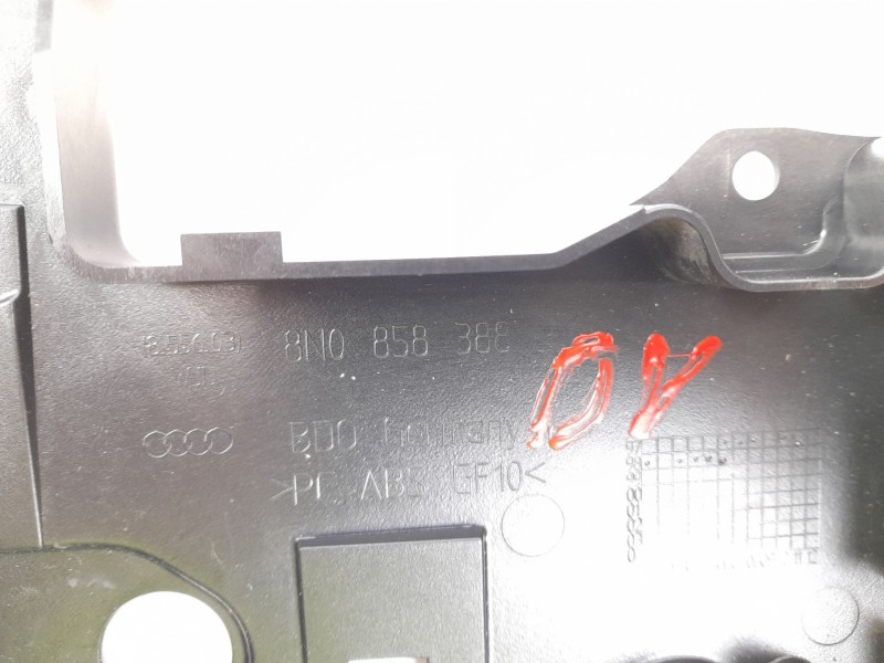 Recambio de moldura para audi tt (8n3/8n9) 1.8 t coupe (132kw) referencia OEM IAM 8N0858388  