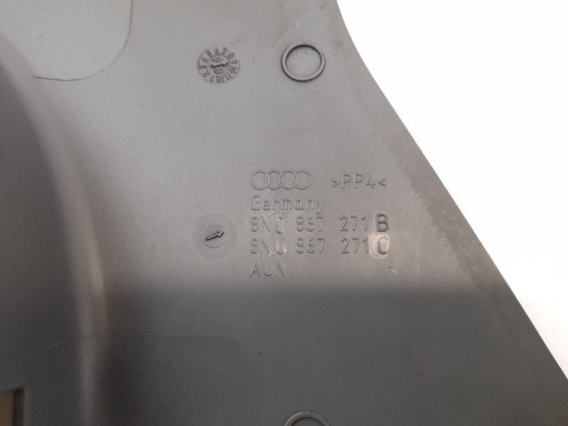 Recambio de moldura para audi tt (8n3/8n9) 1.8 t coupe (132kw) referencia OEM IAM 8N0867271B  8N0867271C