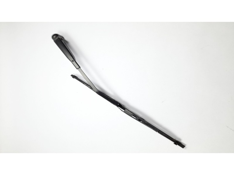 Recambio de brazo limpia trasero para nissan kubistar (x76) 1.5 dci referencia OEM IAM 7700308804  
